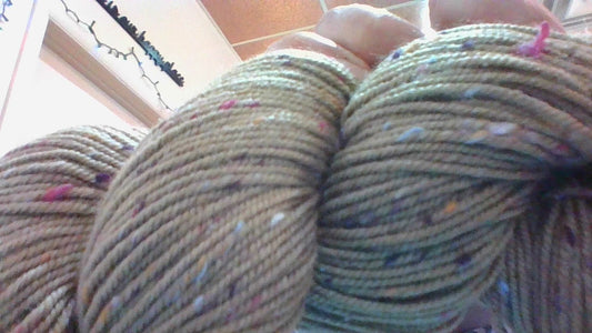 Hikoo Sueno Tweed - 1609  Magical Moss